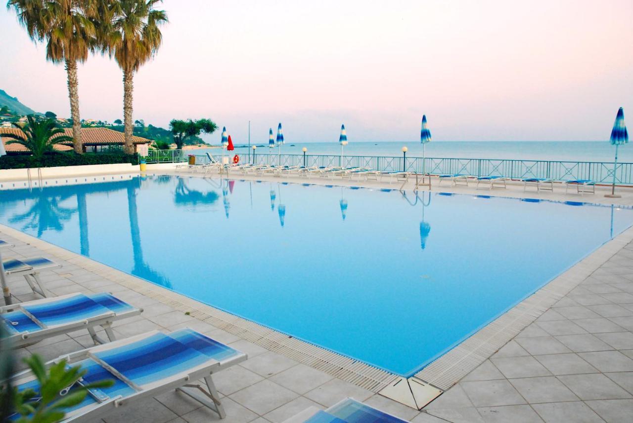 Villaggio Baia D'Ercole Capo Vaticano Exterior photo