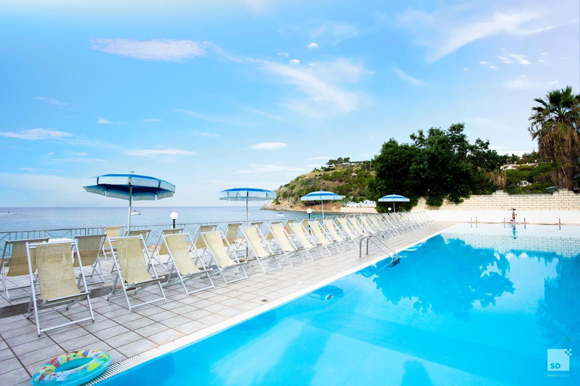 Villaggio Baia D'Ercole Capo Vaticano Exterior photo