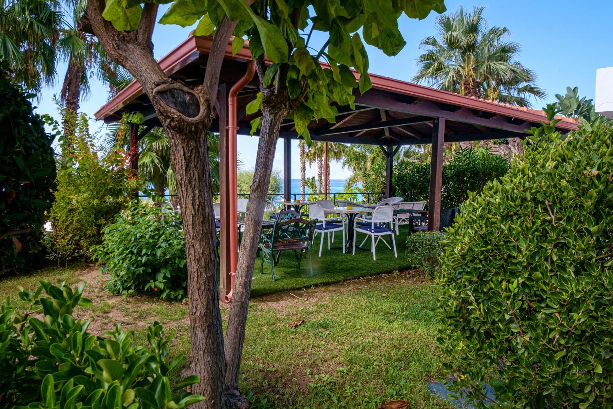 Villaggio Baia D'Ercole Capo Vaticano Exterior photo