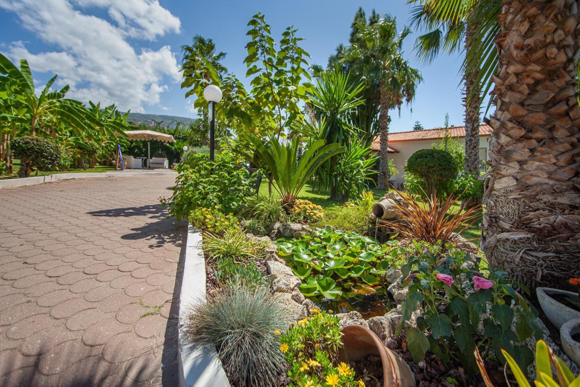 Villaggio Baia D'Ercole Capo Vaticano Exterior photo