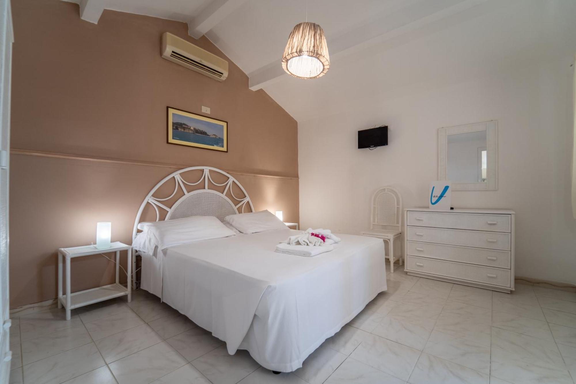 Villaggio Baia D'Ercole Capo Vaticano Exterior photo